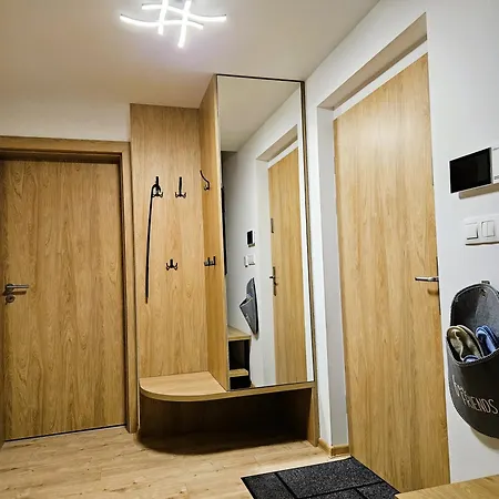 H11 - Evergreen Tale *