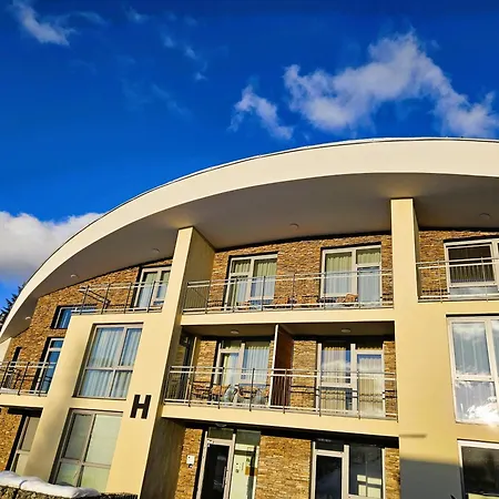 H11 - Evergreen Tale דירה Bystrá