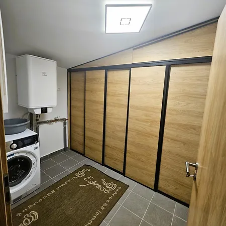 H11 - Evergreen Tale *